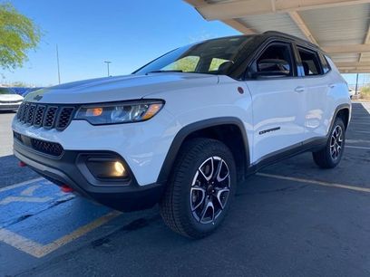 Used 2025 Jeep Compass Trailhawk