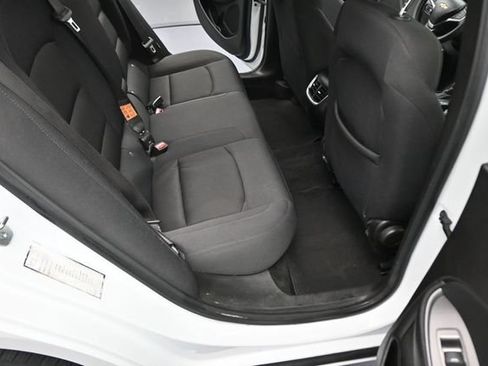 Used 2024 Chevrolet Malibu LT FWD image 16