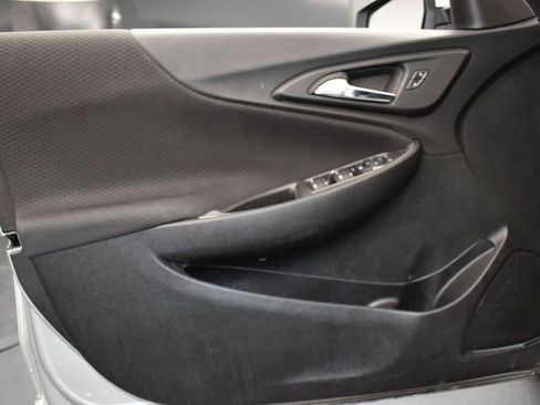 Used 2022 Chevrolet Malibu LT FWD image 17