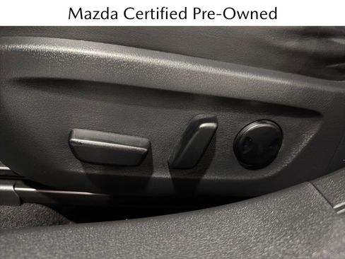 Used 2021 MAZDA MAZDA3 s image 23