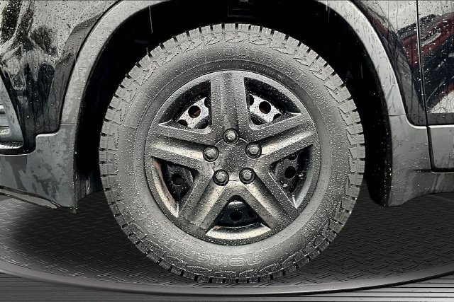 Used 2018 Chevrolet Trax LS FWD image 31