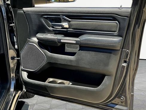 Used 2019 RAM 1500 Laramie w/ Sport Appearance Package AWD/4WD image 28