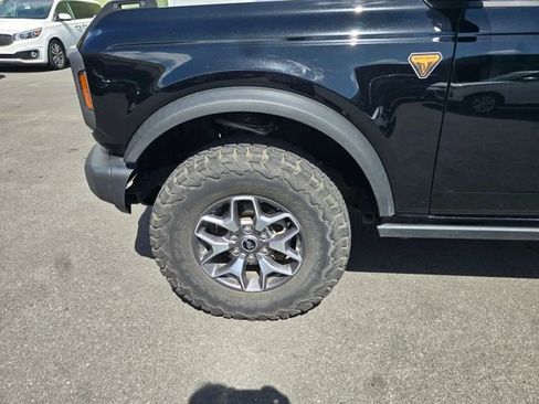 Used 2023 Ford Bronco Badlands AWD/4WD image 11