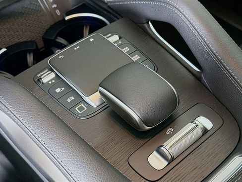 New 2026 Mercedes-Benz GLS 450 4MATIC image 20