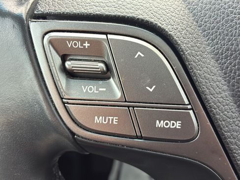Used 2018 Hyundai Santa Fe Sport FWD image 36