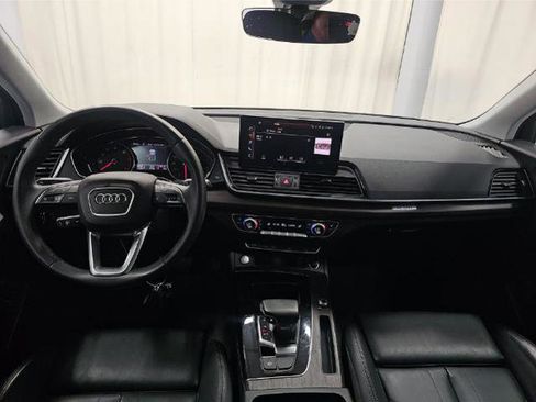 Used 2024 Audi Q5 2.0T Premium w/ Convenience Package image 7