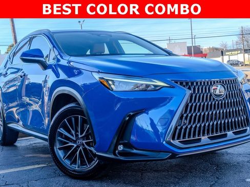 Used 2023 Lexus NX 250 FWD w/ Premium Package image 3