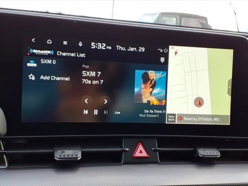 Used 2025 Kia Sportage SX image 11