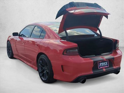 Used 2023 Dodge Charger Scat Pack w/ Technology Group RWD image 10