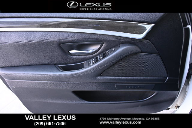 Used 2012 BMW 528i xDrive Sedan AWD/4WD image 12