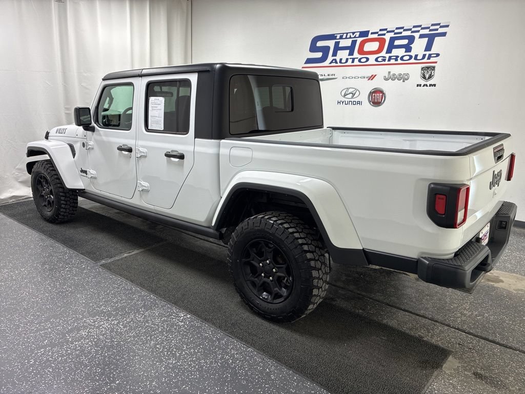 Used 2023 Jeep Gladiator Sport AWD/4WD image 7