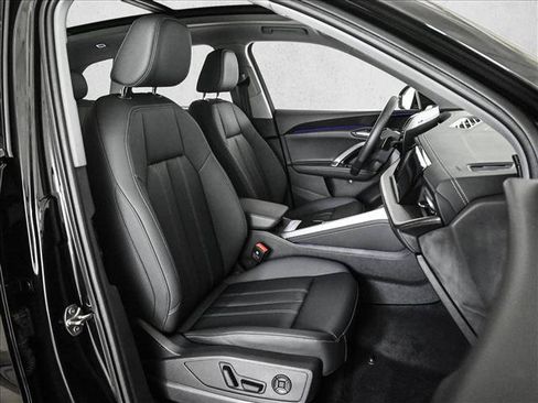 Certified 2025 Audi Q5 Premium w/ Convenience Package AWD/4WD image 19