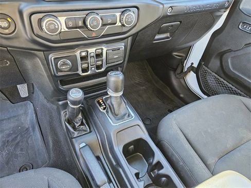 Used 2019 Jeep Wrangler Unlimited Sport S image 23