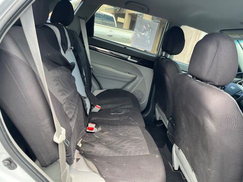 Used 2015 Kia Sorento LX FWD image 15