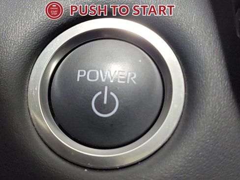 Certified 2025 Toyota Highlander XLE image 20