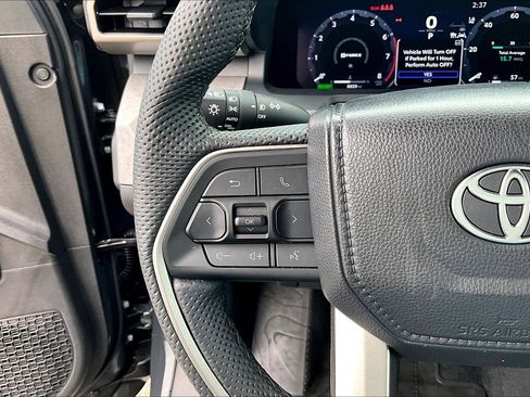 Used 2025 Toyota Tacoma 4x4 Double Cab Hybrid image 19