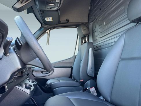 New 2026 Mercedes-Benz Sprinter 2500 image 13