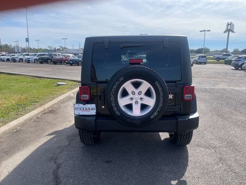 Used 2018 Jeep Wrangler Unlimited Sport S image 6