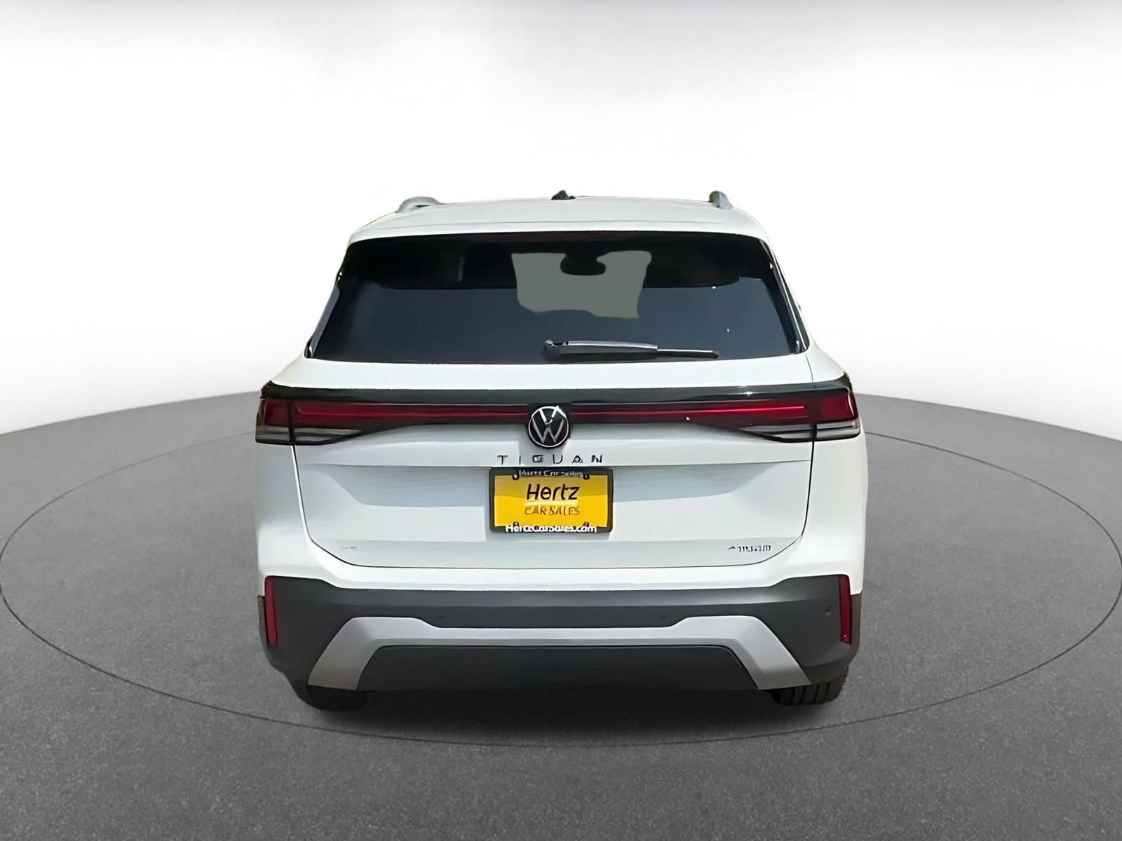Used 2026 Volkswagen Tiguan SE AWD/4WD image 12