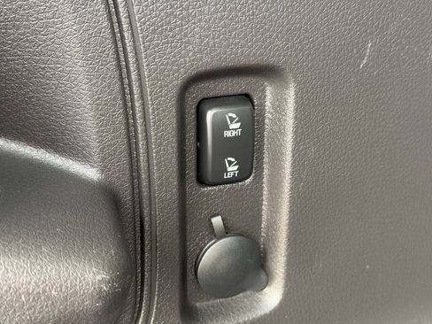 Used 2013 Lincoln MKX AWD image 5