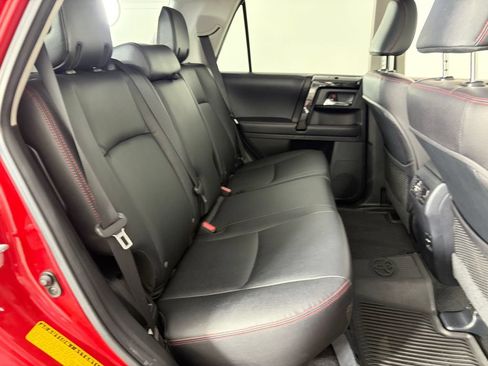 Used 2017 Toyota 4Runner TRD Off-Road Premium AWD/4WD image 28