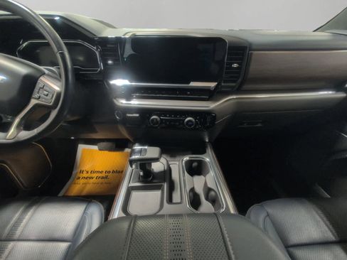 Used 2023 Chevrolet Silverado 1500 High Country w/ Technology Package image 11