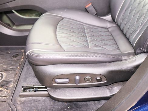 Certified 2023 Buick Enclave Avenir image 10