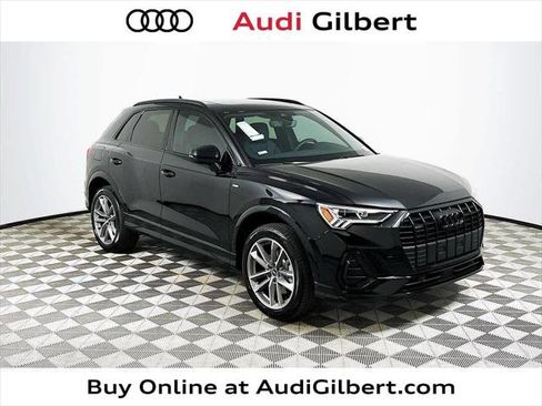 Certified 2025 Audi Q3 2.0T Premium w/ Convenience Package AWD/4WD image 1