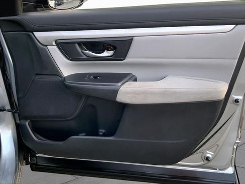 Used 2020 Honda CR-V LX image 21