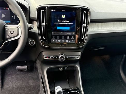 New 2026 Volvo XC40 B5 Plus w/ Protection Package Premier image 15