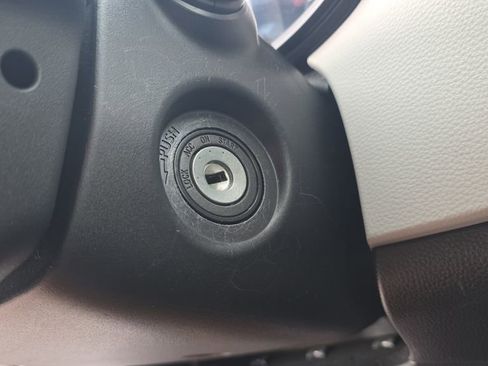 Used 2022 Toyota Corolla LE FWD image 22