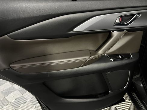 Used 2023 MAZDA CX-9 Signature image 27