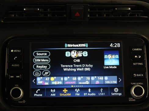 Certified 2024 Nissan Kicks SR FWD image 9