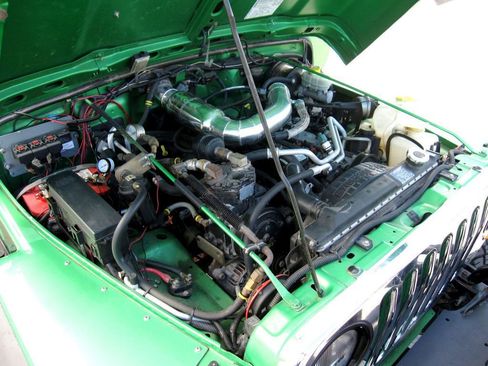 Used 2005 Jeep Wrangler Rubicon image 36