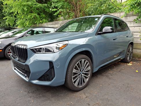 Used 2023 BMW X1 xDrive28i w/ Premium Package AWD/4WD image 3