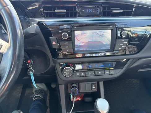 Used 2016 Toyota Corolla S image 12