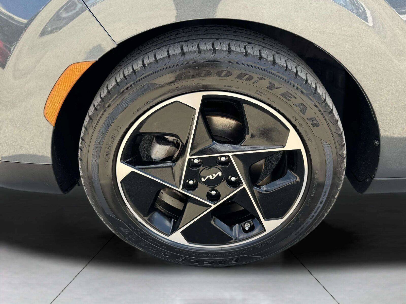 Used 2023 Kia Soul EX FWD image 48