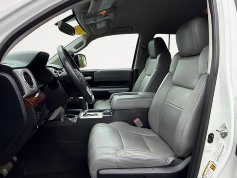 Used 2014 Toyota Tundra Limited w/ Limited Premium Package AWD/4WD image 12