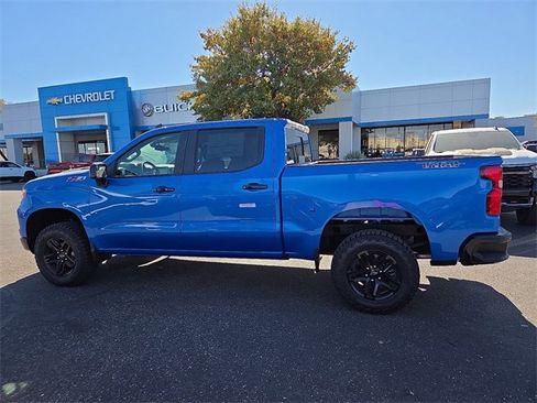 New 2026 Chevrolet Silverado 1500 LT Trail Boss w/ Convenience Package II image 2