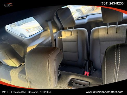 Used 2017 Ford Explorer XLT w/ Equipment Group 201A image 12