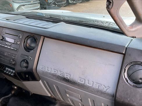 Used 2015 Ford F550 XL 4WD Reg Cab 141 WB 60 CA image 17