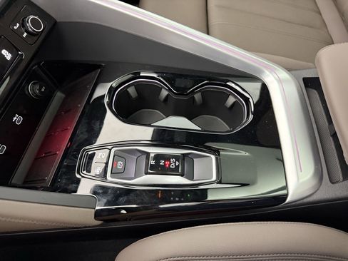 New 2025 Audi Q5 Premium Plus image 18