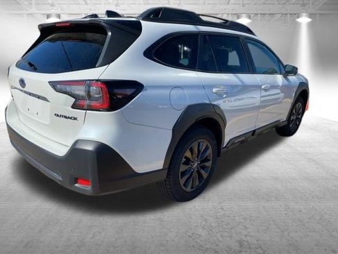 Used 2025 Subaru Outback Onyx Edition AWD/4WD image 5