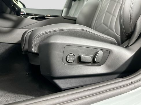 Certified 2025 BMW 530i w/ M Sport Package image 14