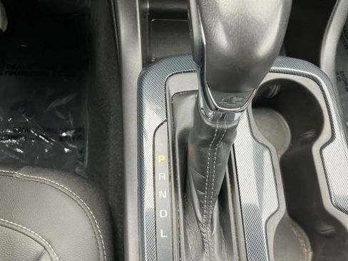 Used 2022 Chevrolet Colorado Z71 AWD/4WD image 17