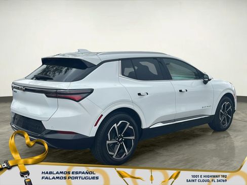 Certified 2025 Chevrolet Equinox EV LT image 6