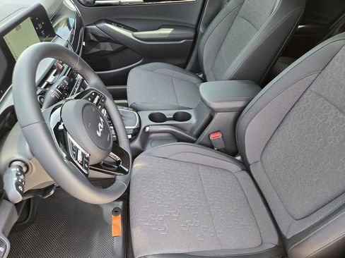 New 2026 Kia Seltos S FWD image 10