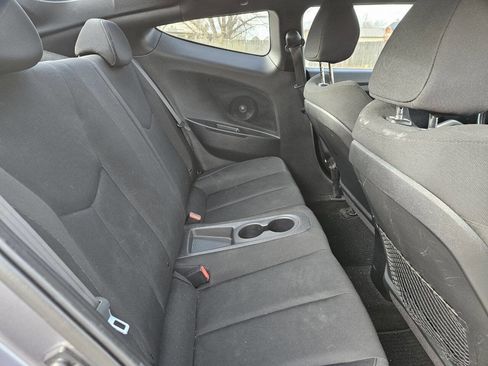 Used 2017 Hyundai Veloster Value Edition image 14
