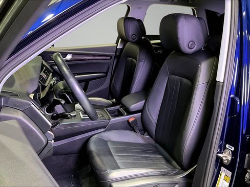 Used 2020 Audi Q5 2.0T Premium w/ Convenience Package AWD/4WD image 20