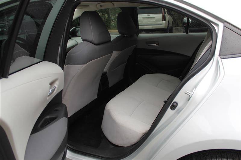 Used 2021 Toyota Corolla LE w/ Carpet Mat Package (TMS) FWD image 20
